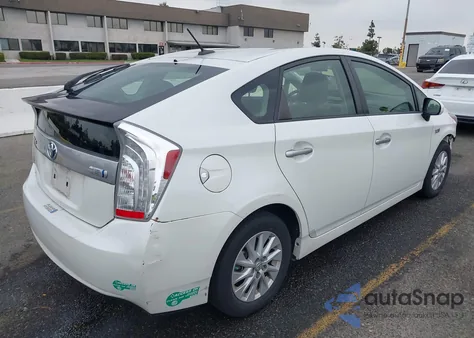 2012 Toyota Prius Plug-In z USA, uszkodzony, nr VIN JTDKN3DP5C3003868